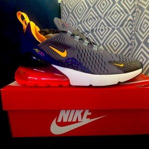 Nike Air Max 270, size 6Y Brand New, Never Worn
